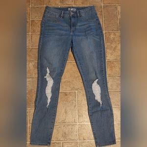 SZ 7 REWASH SKINNY JEANS DESTROYED